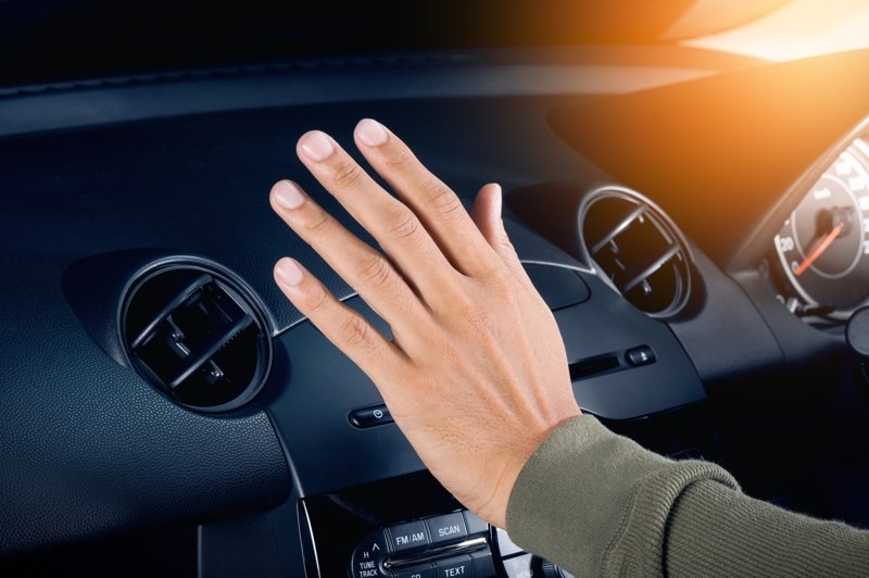 Freon AC Mobil